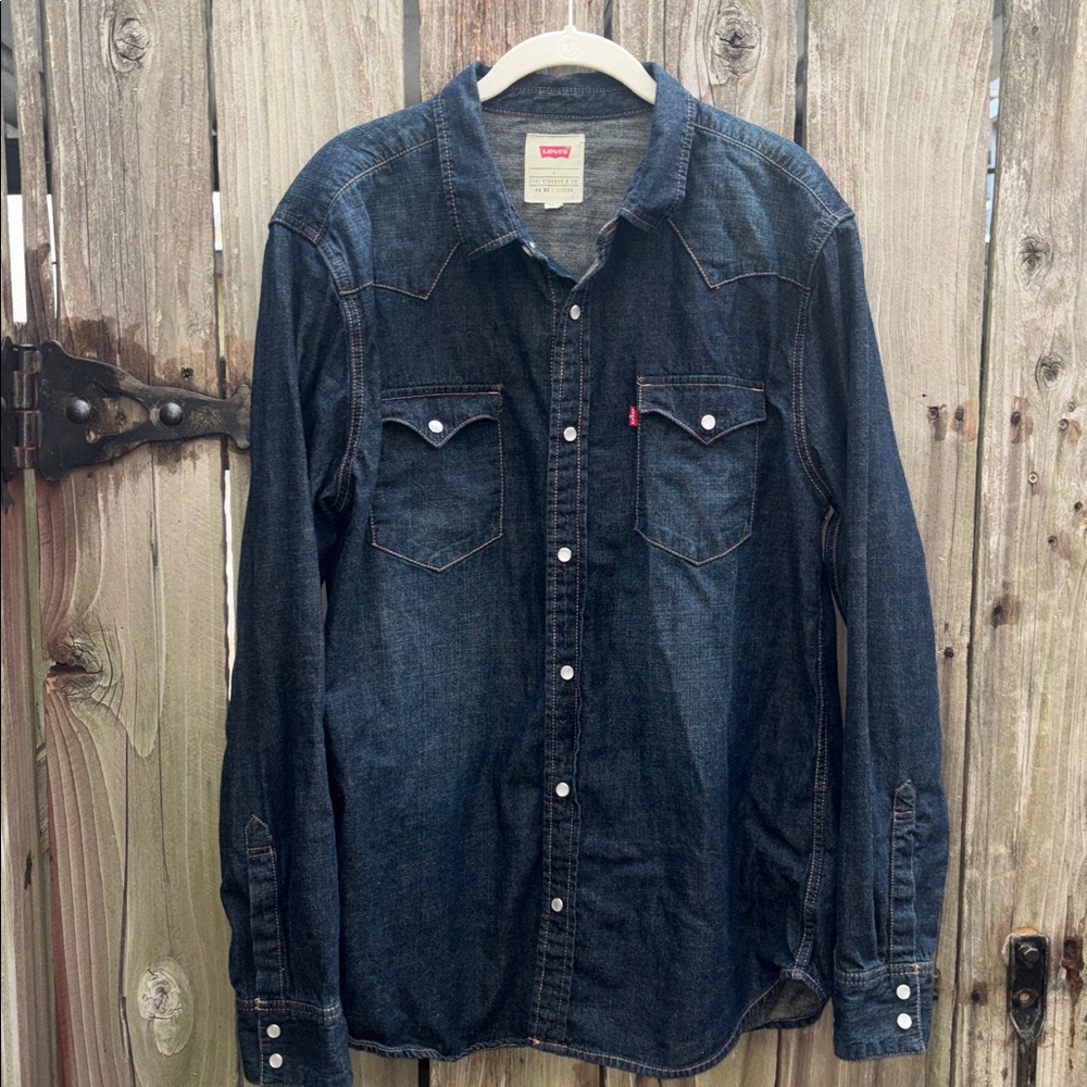 Levi’s Dark Wash Western Denim Shirt Pearl Snap Button Up Women’s Size Large
